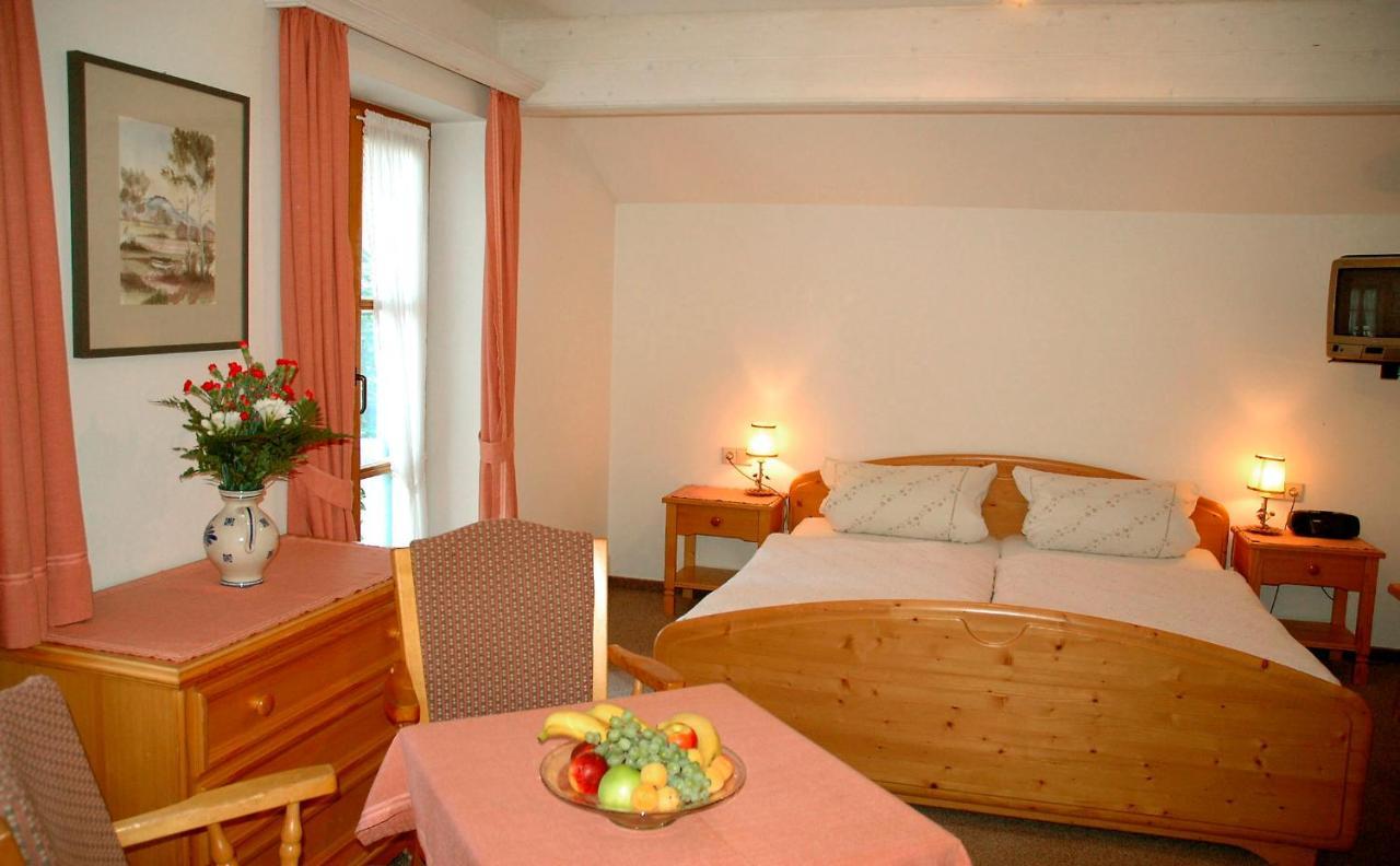 Alter Ziehbrunnen Hotel Bad Endorf Kültér fotó