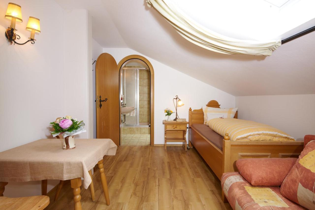 Alter Ziehbrunnen Hotel Bad Endorf Kültér fotó